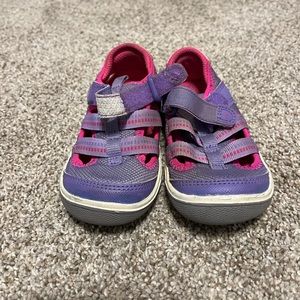 Stride Rite toddler girl water shoes